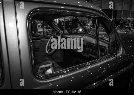 Cabina di un full-size Oldsmobile auto 98 De Luxe, 1941. In bianco e nero Foto Stock