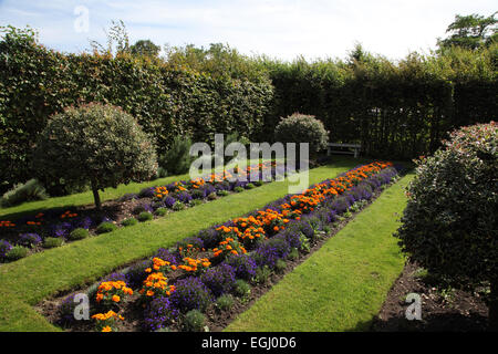 Castle Bromwich Hall giardini, un inglese un giardino barocco attualmente sotto restoratiion dal Castle Bromwich Hall Gardens Trust Foto Stock