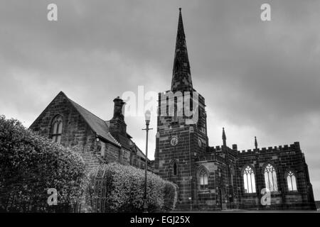 Bianco e nero fotografia HDR di Birkenhead Priory Foto Stock