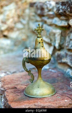 Griechenland, Insel Tilos, Kloster Panteleimonas, Weihrauchgefäß Foto Stock