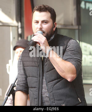 Tyler Farr esegue sul 'Fox & Friends' estate All-American Serie di concerto con: Tyler Farr dove: la città di New York, New York, Stati Uniti quando: 22 Ago 2014 Foto Stock