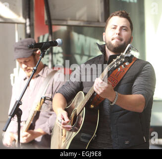 Tyler Farr esegue sul 'Fox & Friends' estate All-American Serie di concerto con: Tyler Farr dove: la città di New York, New York, Stati Uniti quando: 22 Ago 2014 Foto Stock