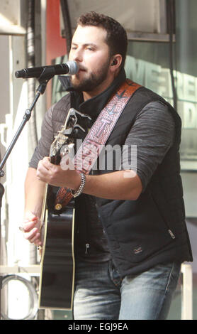 Tyler Farr esegue sul 'Fox & Friends' estate All-American Serie di concerto con: Tyler Farr dove: la città di New York, New York, Stati Uniti quando: 22 Ago 2014 Foto Stock