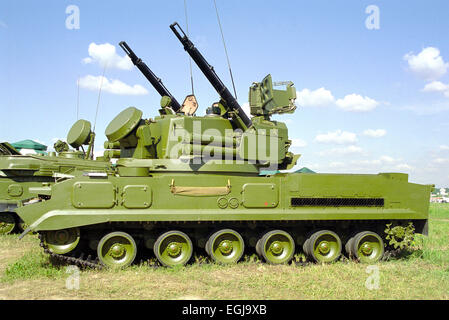 Cannone antiaereo-Sistema per missile Tunguska-M1 Foto Stock