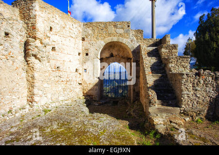 Rometta fortificazione medievale, porto di Messina Foto Stock