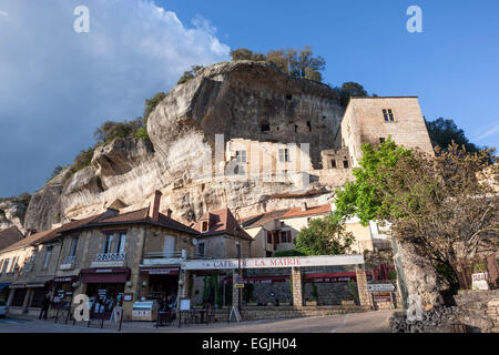 Vista di Les Eyzies-de-Tayac-Sireuil Foto Stock