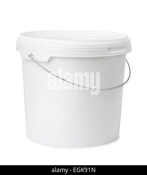 Secchio di plastica isolato su bianco Foto Stock