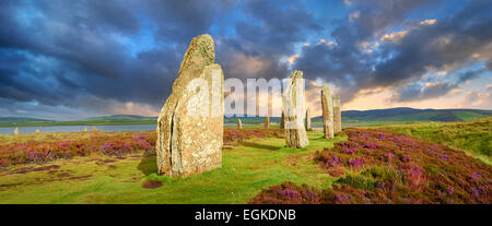L'anello di Brodgar, 2.500 a circa 2.000 BC, neolitico un cerchio di pietra o henge un Sito Patrimonio Mondiale dell'UNESCO, isole Orcadi, Scozia Foto Stock