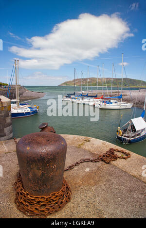 Tempo libero yacht ormeggiati a Porlock Weir sul Canale di Bristol nel Somerset, Inghilterra, Regno Unito Foto Stock