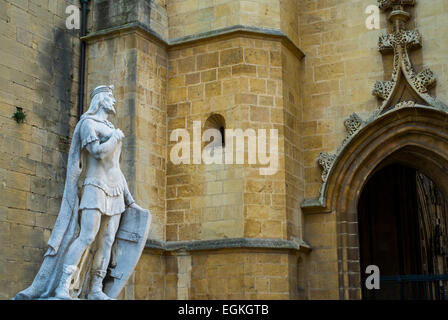 Statua di Alfonso II re delle Asturie. Cattedrale di San Salvador. Oviedo, Asturias, Spagna, Europa. Foto Stock