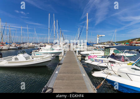 Francia - Cote d'Azur, Isola di Porquerolles, Porto Foto Stock