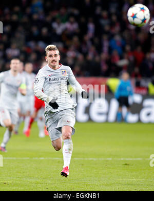 Leverkusen, Germania. Il 25 febbraio, 2015. Antoine Griezmann (Atletico Madrid) durante la Champions League tra Bayer 04 Leverkusen e Atletico Madrid, Bayarena di Leverkusen Febbraio 25, 2015. Credito: dpa picture alliance/Alamy Live News Foto Stock