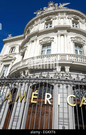 Palacio de Linares, Casa de América, Latin American Cultural Center, palazzo barocco, a Cibele square, Madrid, Spagna Foto Stock