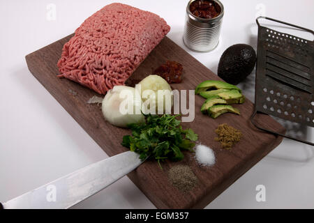 Ingredienti per la produzione di hamburger per la cena. Foto Stock