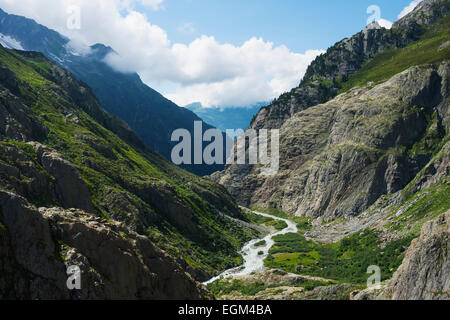 L'Europa, la Svizzera, il Cantone di Berna, fiume glaciale a Triftbruke Foto Stock