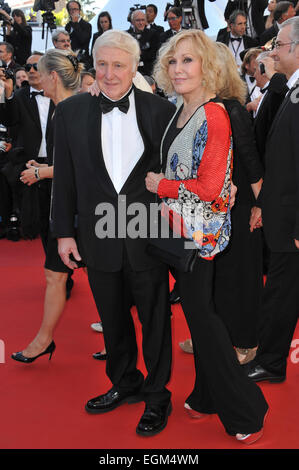 CANNES, Francia - 26 Maggio 2013: Kim Novak & marito alla chiusura awards gala del 66 Festival de Cannes. Foto Stock