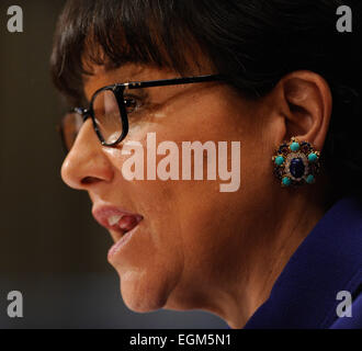 (150226) -- WASHINGTON D.C., Feb 26, 2015 (Xinhua)--- U.S. Il segretario del commercio Penny Pritzker testimonia prima del sottocomitato del senato sul commercio, la giustizia, la scienza e le relative agenzie per l'anno fiscale 2016 richiesta di finanziamento e la giustificazione di bilancio per gli Stati Uniti Dipartimento del commercio, al Campidoglio di Washington, DC, capitale degli Stati Uniti, Feb 26, 2015. (Xinhua/Bao Dandan) Foto Stock