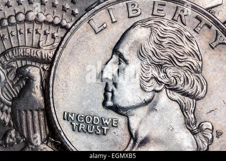 Close-up dettaglio su un Stati Uniti trimestre dollar coin - In God We Trust - Liberty. Foto Stock