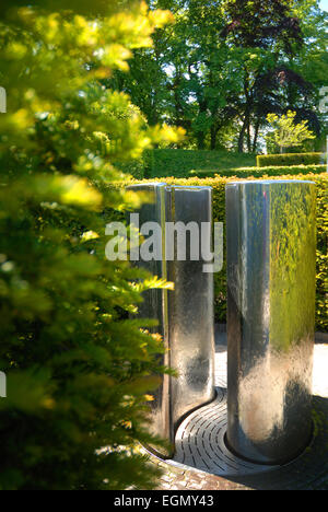 Caratteristica dell'acqua nel giardino di serpente, Alnwick Foto Stock