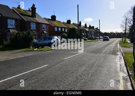 Una strada vittoriana a Horley ,Surrey. Foto Stock