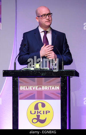 Margate, Regno Unito. Il 27 febbraio, 2015. Il UKIP conferenza di primavera presso i giardini invernali, Margate. Paolo Nuttall, vice leader dell'UKIP risolve la conferenza. Credito: Julie Edwards/Alamy Live News Foto Stock