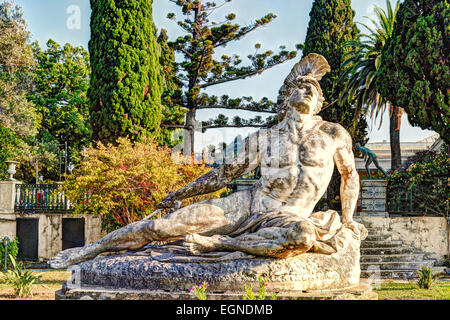 Il Palazzo Achilleion nel villaggio Gastouri di Corfù costruire dall'imperatrice Elisabetta d'Austria (noto come 'Sissi') e successivamente purcha Foto Stock