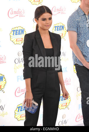 LOS ANGELES, CA - Agosto 10, 2014: Selena Gomez al 2014 Teen Choice Awards presso lo Shrine Auditorium. Foto Stock