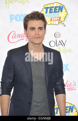 LOS ANGELES, CA - Agosto 10, 2014: Paul Wesley al 2014 Teen Choice Awards presso lo Shrine Auditorium. Foto Stock