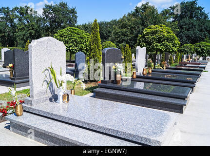 Lapidi del cimitero Foto Stock