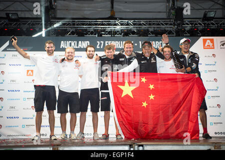 Auckland, Nuova Zelanda. Il 28 febbraio 2015. Volvo Ocean Race 2014 - 2015. Dongfeng Race Team skipper da Charles Caudrelier (FRA) sono la terza barca alla fine quattro gambe in Auckland. 28/2/2015 Credit: Chris Cameron/Alamy Live News Foto Stock