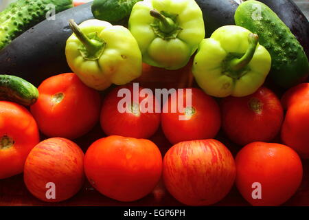 Pomodori, cetrioli, peperoni per una dieta sana Foto Stock