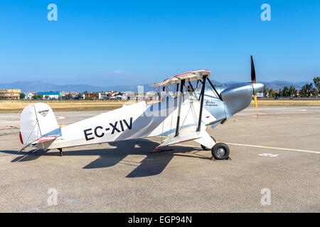 GRANADA, Spagna-maggio 18: aereo Bucker 1131 prendendo parte a una mostra su il X anniversario della Patrulla aspa dell'airbase Foto Stock