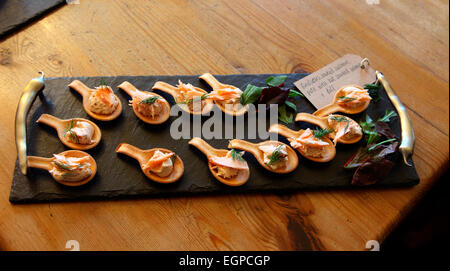 Salmone affumicato antipasti al Ardross Farm Shop. Foto Stock