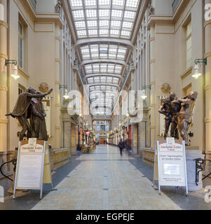 Maedlerpassage shopping arcade con Auerbachs Keller, Leipzig, in Sassonia, Germania Foto Stock