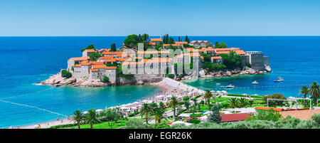 Sveti Stefan isola. Montenegro, mare mediterraneo. Foto Stock