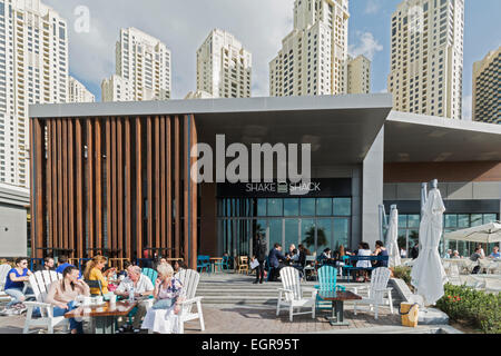 Shake Shack ristorante presso la spiaggia di Jumeirah Beach Residence (JBR )Dubai EMIRATI ARABI UNITI Foto Stock