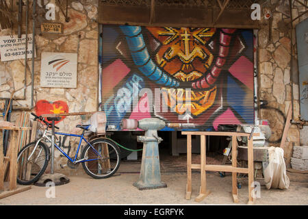 Workshop industriali in Florentin, a sud di Tel Aviv, Israele Foto Stock