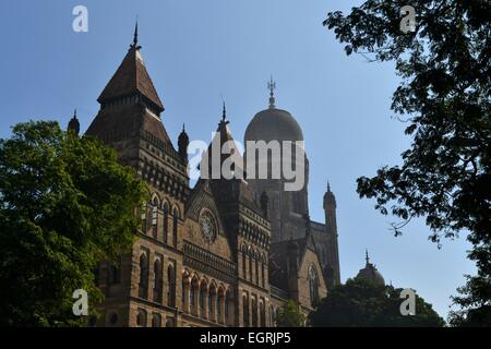 Architettura coloniale Elphinstone College di Mumbai, India Foto Stock