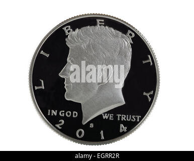 Macro shot of American silver dollar con facce visualizzata. Isolato su sfondo bianco. Foto Stock