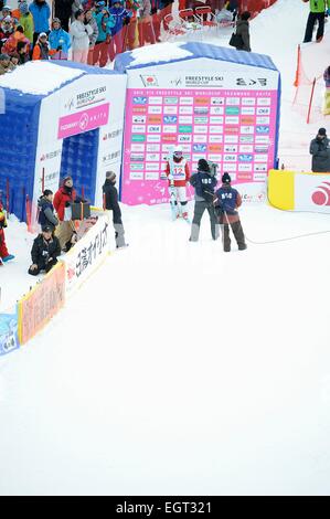 Tazawako, Akita, Giappone. 28 Feb, 2015. Junko Hoshino (JPN) Sci freestyle : Freestyle FIS Coppa del Mondo di sci femminile in gobbe Tazawako, Akita, Giappone . © Hiroyuki Sato/AFLO/Alamy Live News Foto Stock