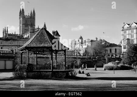 Bagno, England, Regno Unito - 18 Feb 2015: Abbazia Bayj visto da di Parade Gardens, vasca da bagno Foto Stock