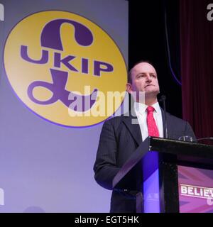 Il UKIP CONFERENZA DI PRIMAVERA su 28/02/2015 in giardini invernali, Margate. Douglas Carswell, UKIP MP e PPC per Clacton-on-Sea, indirizzi della conferenza. Foto di Julie Edwards Foto Stock