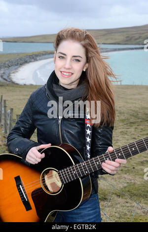 Lisa Ward Shetland musicista che è apparso su la voce BBC Foto Stock