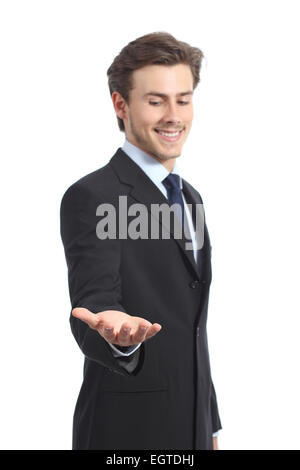 Happy businessman holding qualcosa o un vuoto prodotto isolato su sfondo bianco Foto Stock