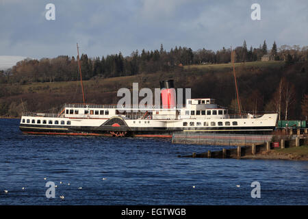 PS cameriera del Loch, costruita nel 1953 è l'ultimo del Loch Lomond vaporizzatori, è attualmente in fase di restauro. Foto Stock