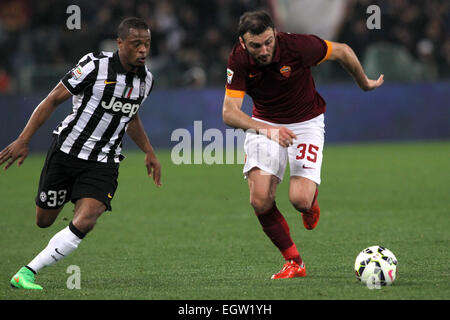 Roma, Italia. 2 Marzo, 2015. Calcio: CAMPIONATO ITALIANO SERIE A. 25° MATCH JUVENTUS ROMA in stadio olimpico nella città di Roma, Italia. Credito: marco iacobucci/Alamy Live News Foto Stock