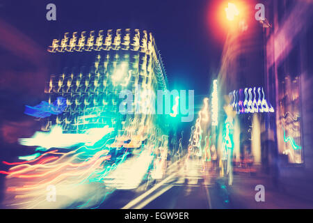 Retrò città filtrato semaforo in motion blur. Foto Stock