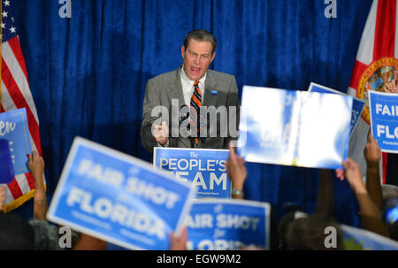 Charlie Crist campaign trail grassroots manifestazione svoltasi presso la Lega urbana di Broward County offre: Valutazione dove: Fort Lauderdale, Florida, Stati Uniti quando: 28 Ago 2014 Foto Stock