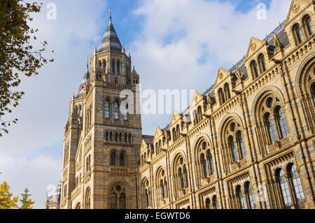 Museo di Storia Naturale di Londra, Inghilterra, Regno Unito - edificio esterno Foto Stock