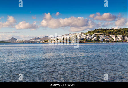 Bodrum, molto popolare destinazione estiva sulla costa egea della Turchia, Riviera turca Foto Stock